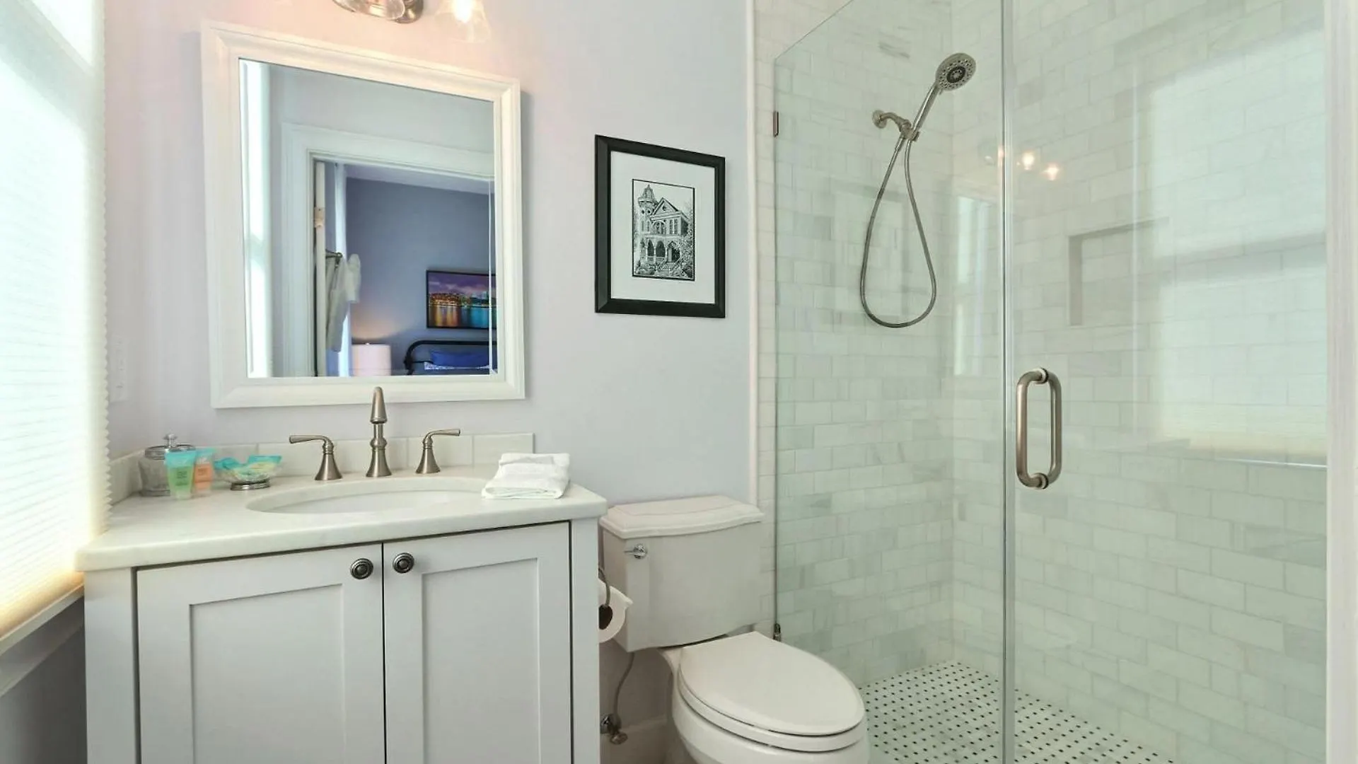 Historic Townhouse On Tattnall Savannah